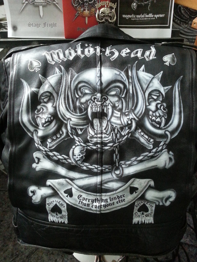 motoerhead-logo-on-leatherjacket.jpg